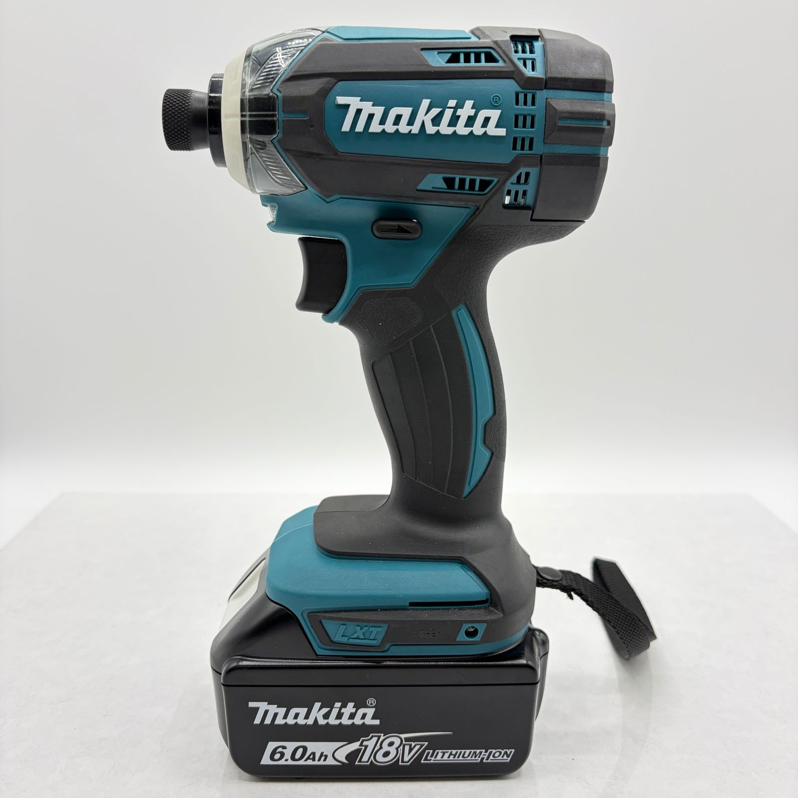 マキタ 充電式インパクトドライバ バッテリ 充電器付き TD 149 D BL 1860 B DC 18 RF makita リサイクルマー