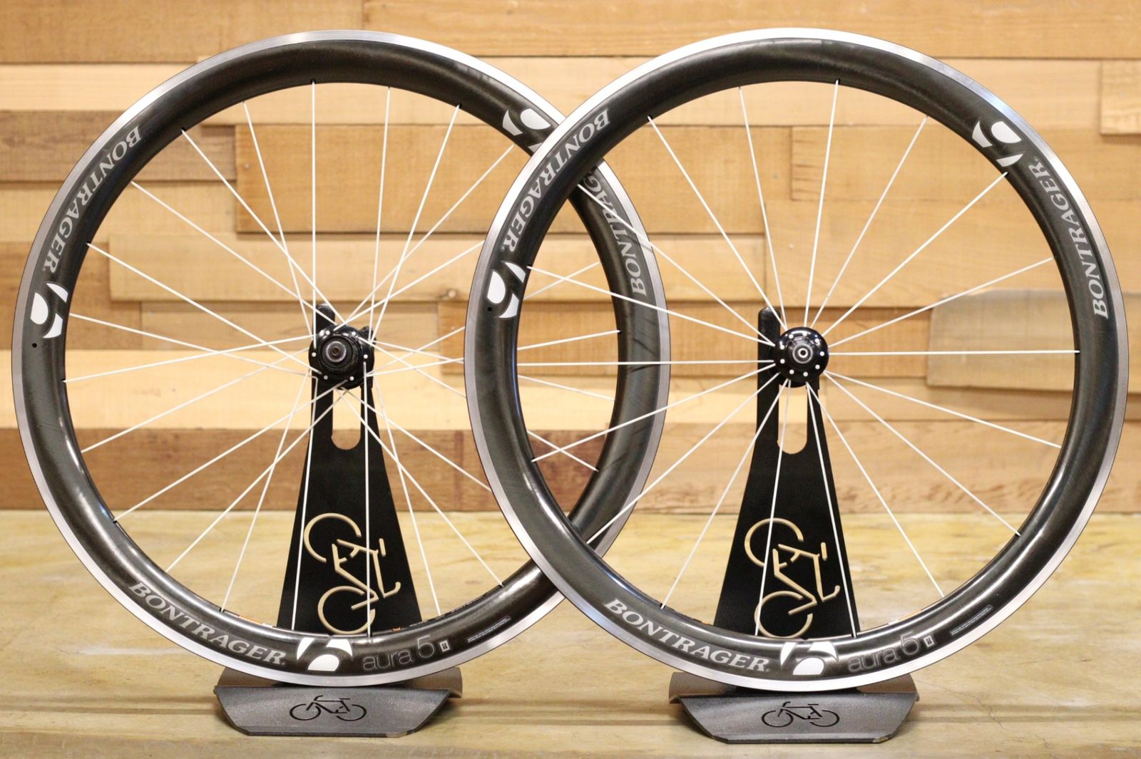 ボントレガー BONTRAGER オーラ AURA 5 アルミ カーボン クリンチャー