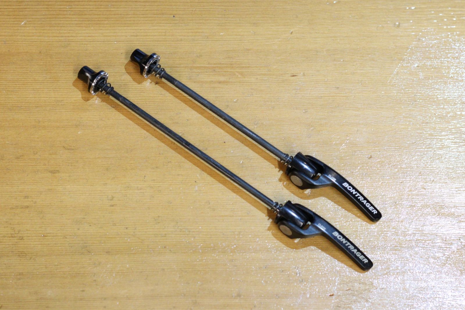 ボントレガー BONTRAGER オーラ AURA 5 アルミ カーボン クリンチャー