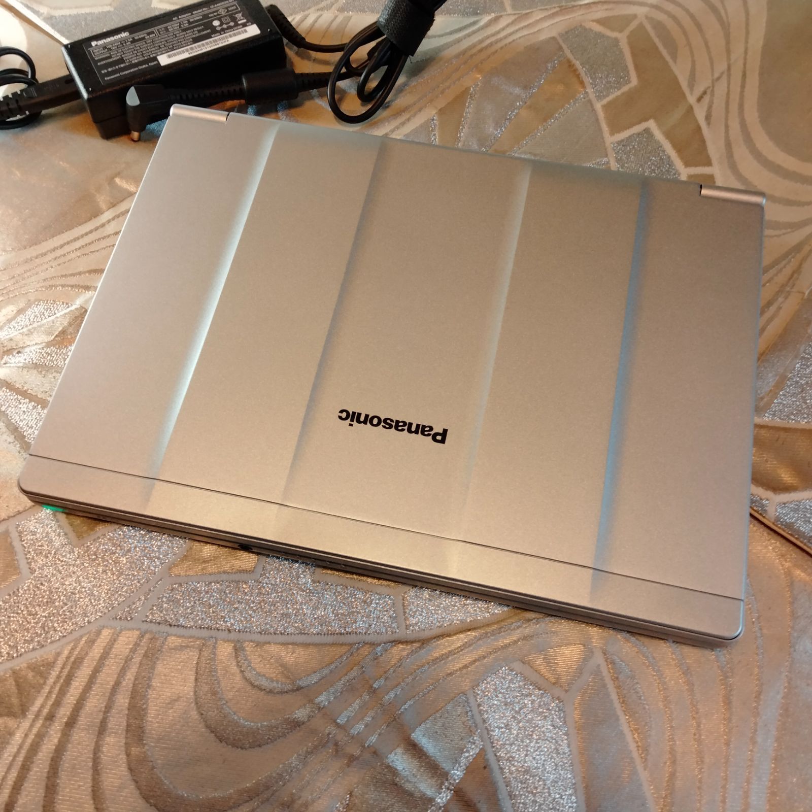 GGB02 12インチ・10世代 i5 1920＊1200 256G パナソニックSV - メルカリ