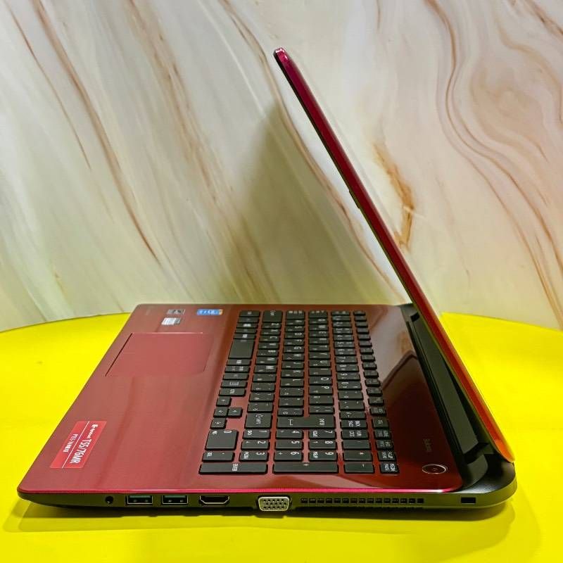 セール開催♪】Core i7✨東芝ノートパソコン✨メモリ8GB 新品SSD