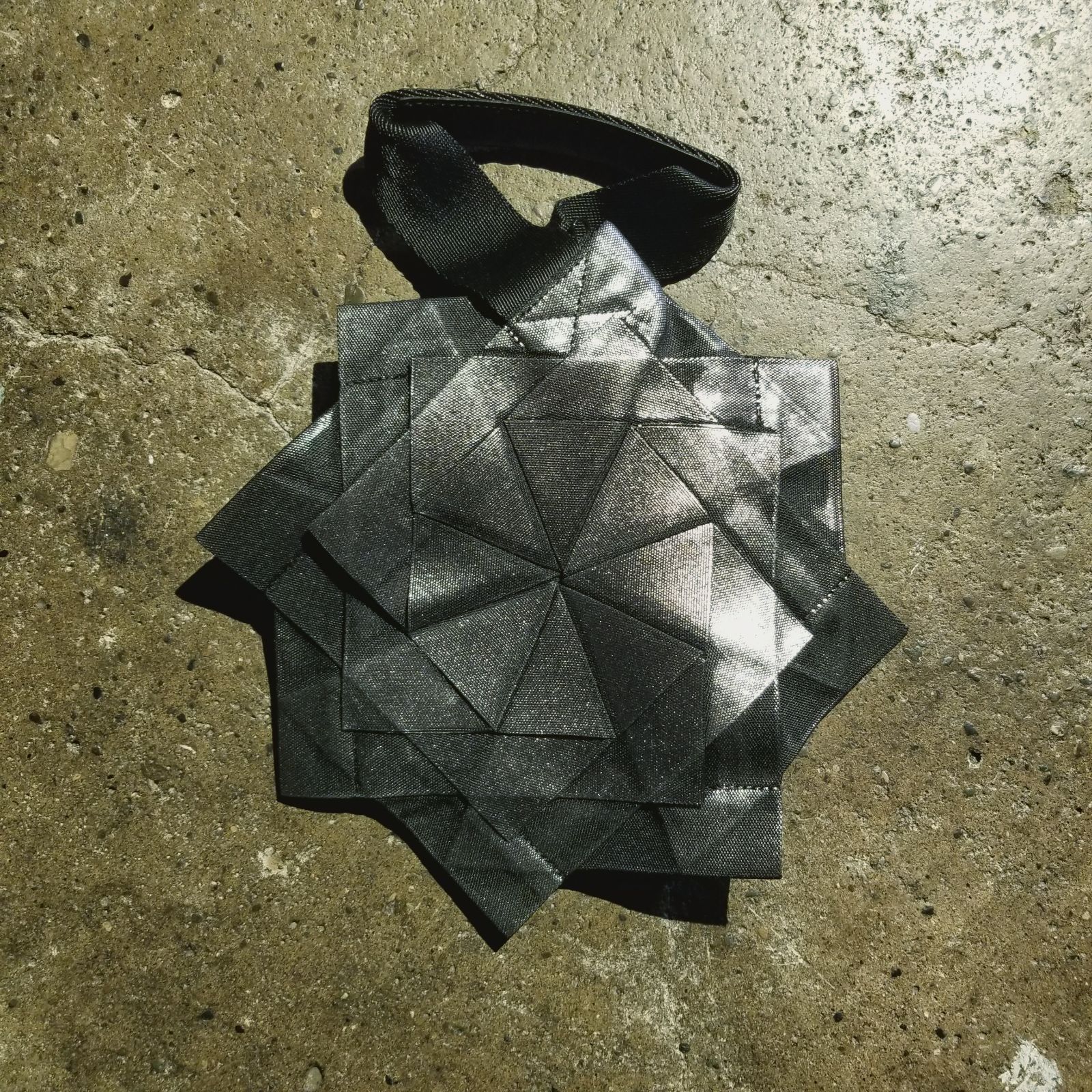 132.5 ISSEY MIYAKE 132 5. STANDARD BAG 折り紙 ハンドバッグ 