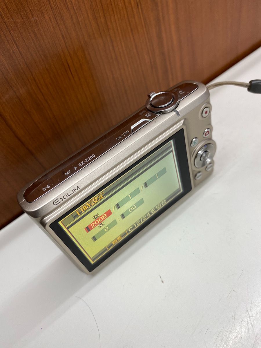 CASIO EXILIM EX-Z200 ゴールド カシオ エクシリム デジタルカメラ