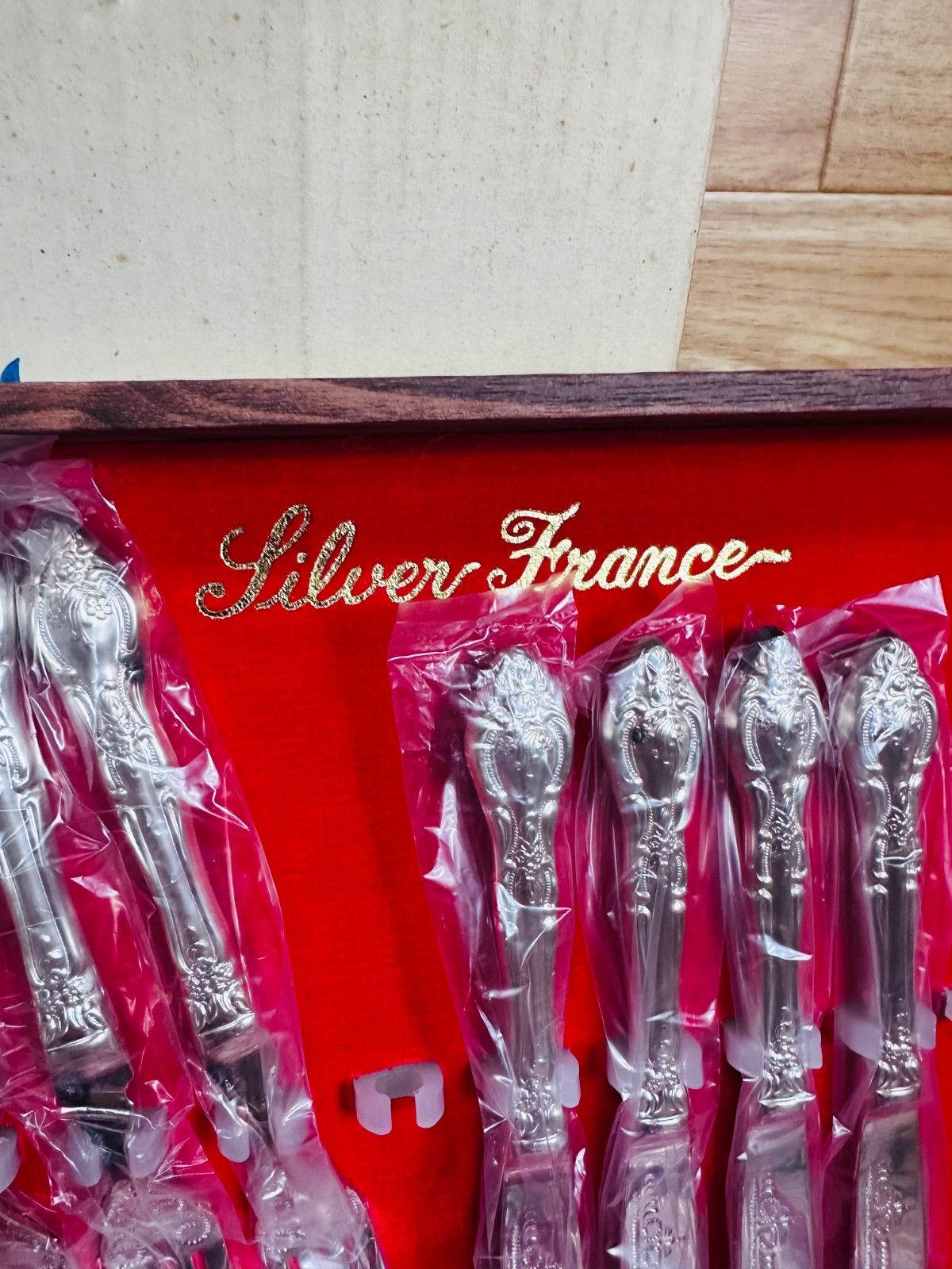 ステンレススチール