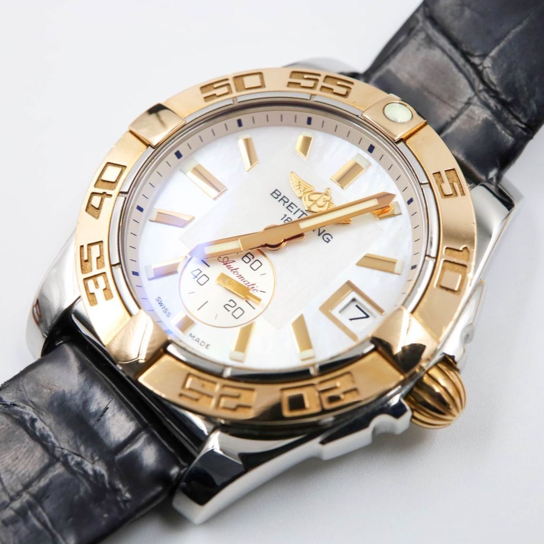 ホワイトシェル文字盤