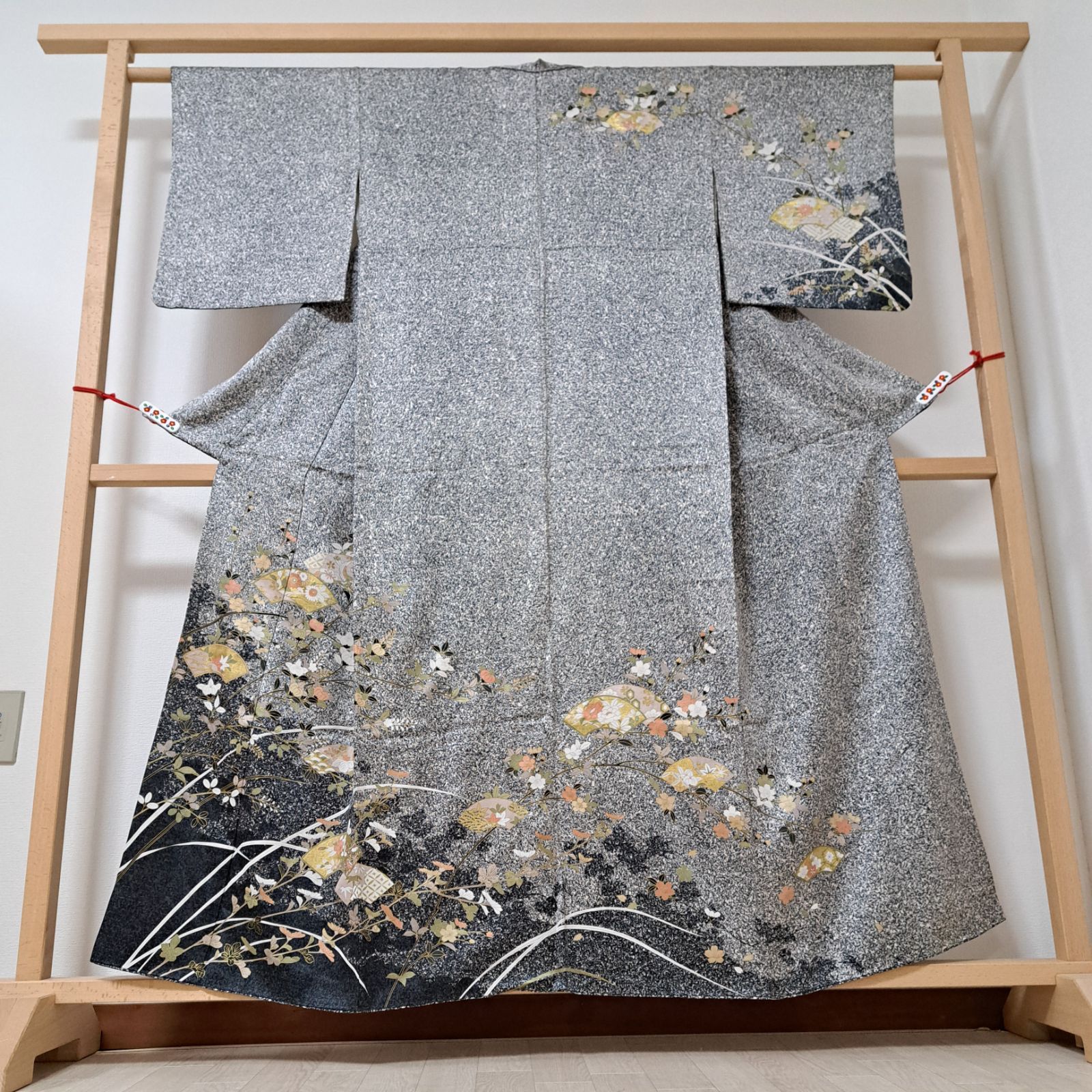 訪問着】裄65 身丈158 袖48.5 正絹 袷 黒×白のたたき染め地に橘と春秋