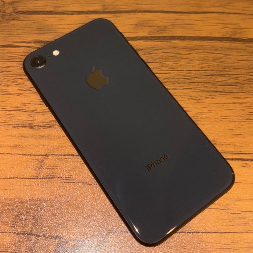Apple iPhone 8 64GBブラック 本体箱付き - メルカリ