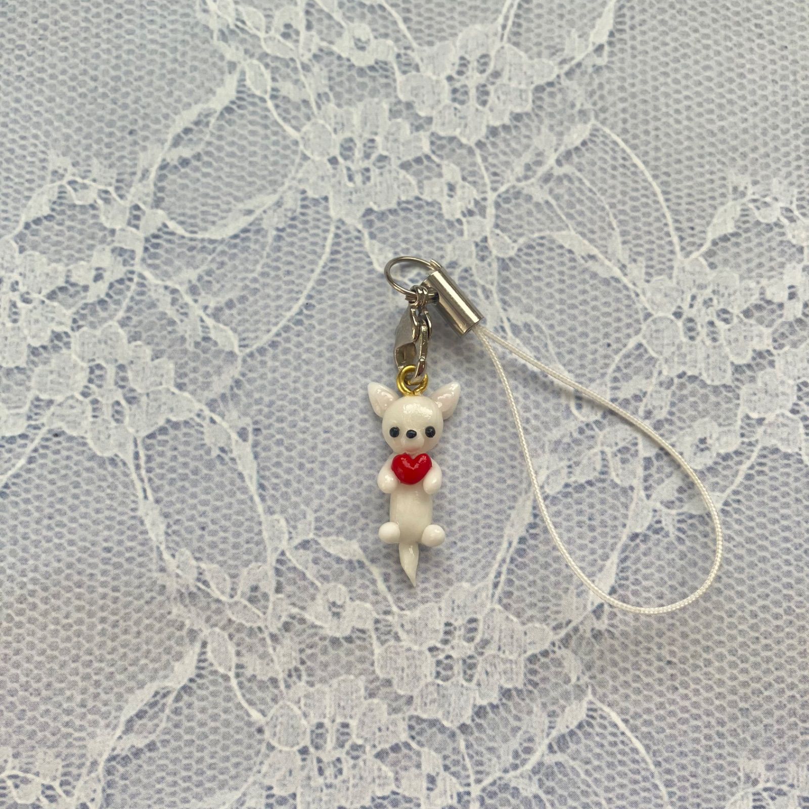 チワワちゃんと愛情꒰ ՞•ﻌ•՞ ꒱ハンドメイドストラップ - メルカリ