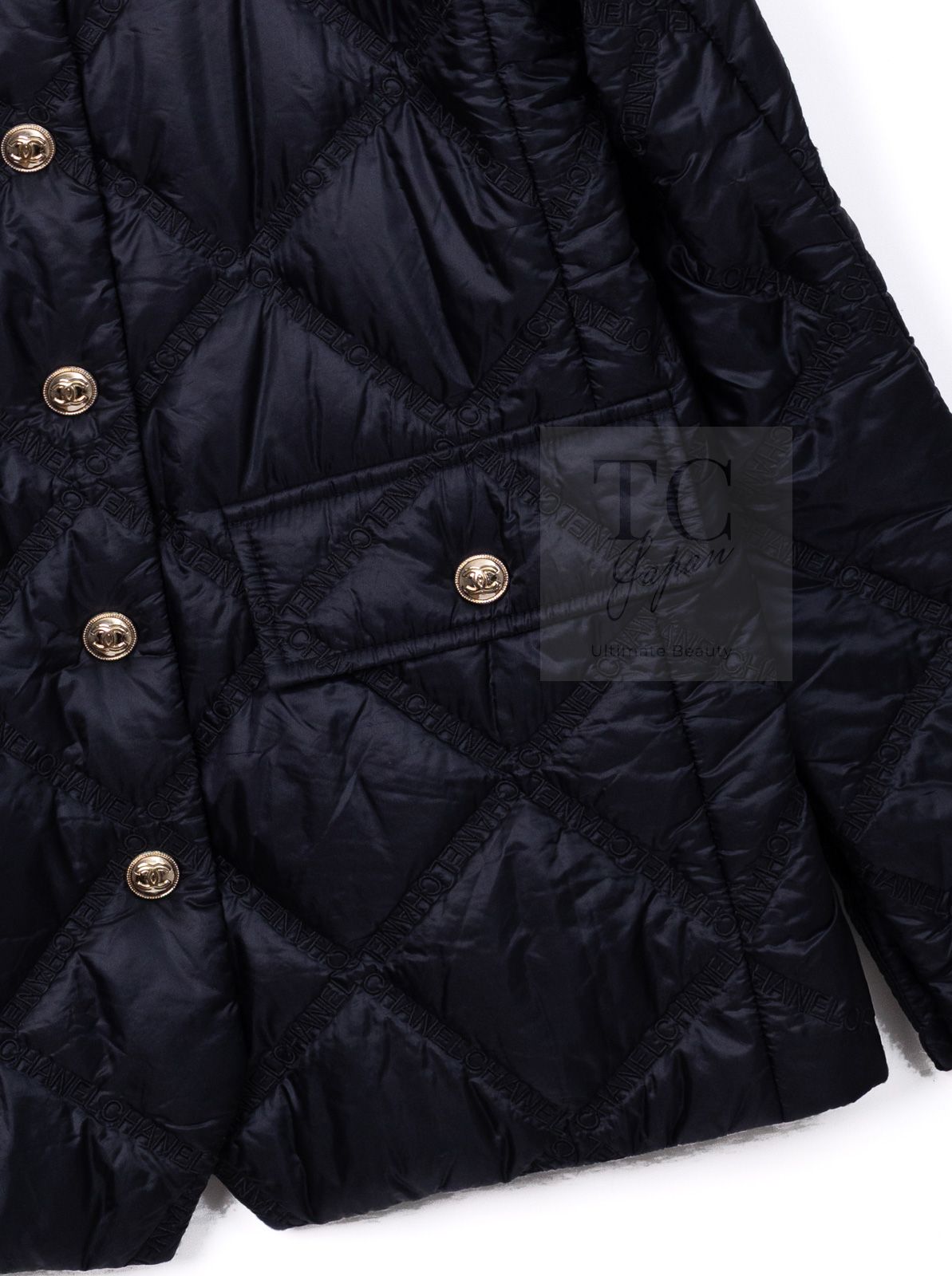 シャネル ブルゾン コート ジャケット CHANEL ブラック 中綿