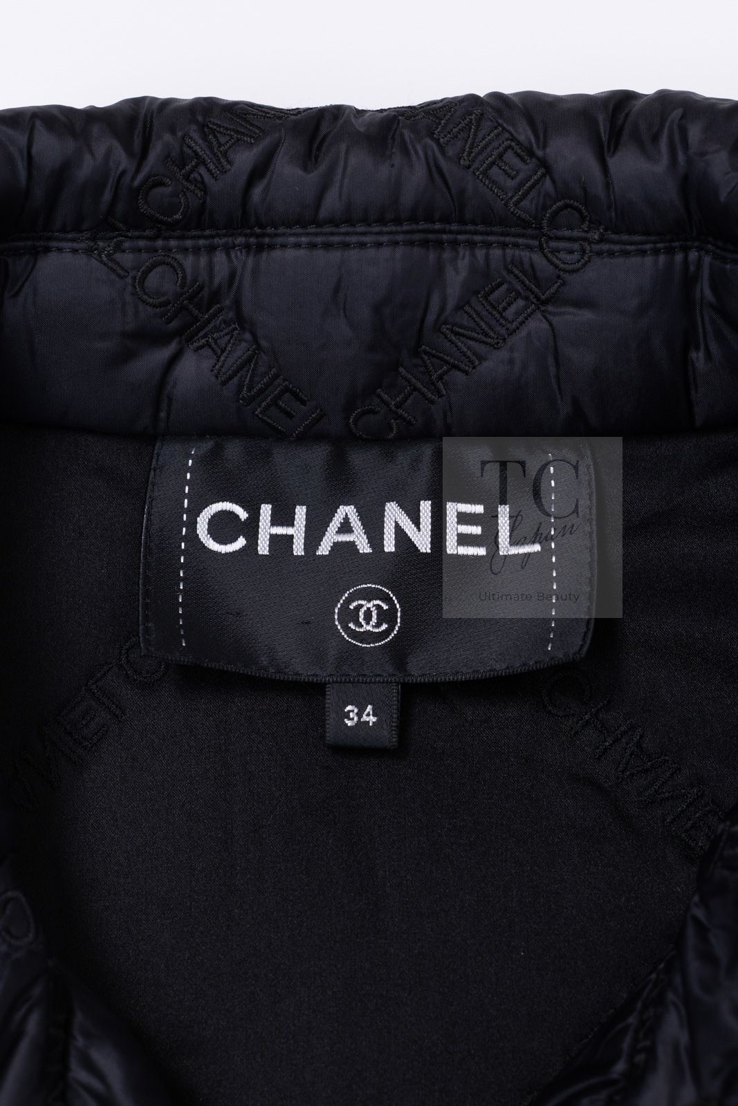 シャネル ブルゾン コート ジャケット CHANEL ブラック 中綿