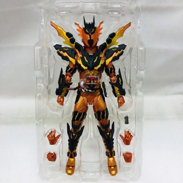 開封)S.H.Figuarts 仮面ライダークローズマグマ[22] 【公式通販】