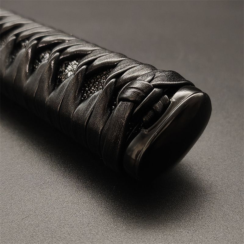 日本刀柄 黒目縁頭 龍目貫 pbz02 日本刀装具 新品 全長約26CM 本鮫皮
