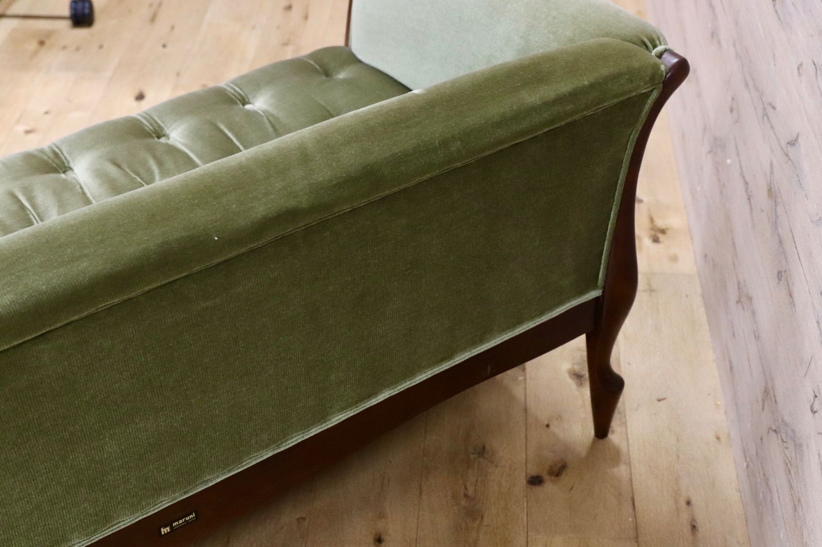 テレフォンソファ