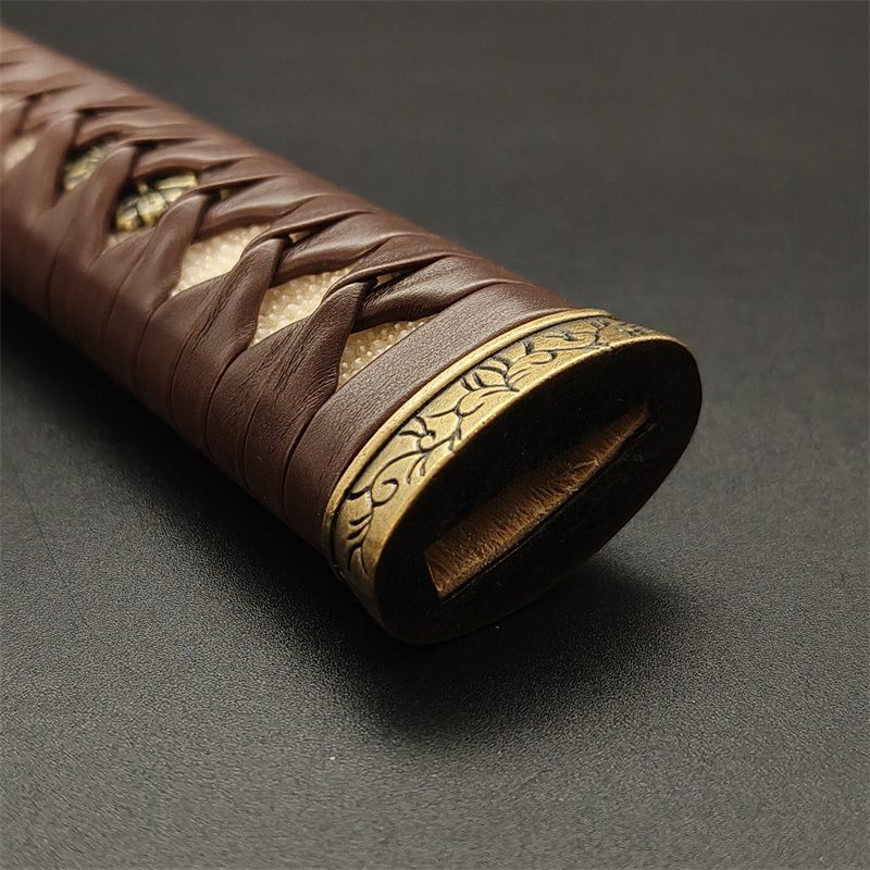 日本刀柄 唐草縁頭 桜目貫 pbz42 日本刀装具 新品 全長約26CM 本鮫皮