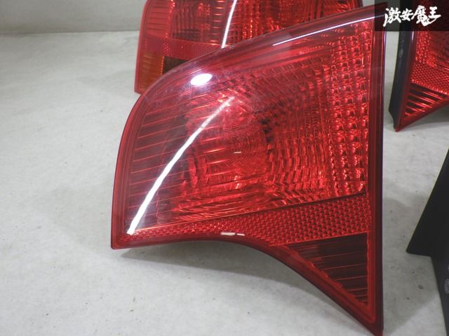 AUDI アウディA4 8EBWEF 右側 テールランプ 8E5 945 095 Audi
