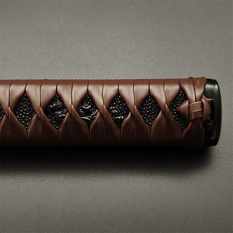 日本刀柄 黒目縁頭 龍目貫 pbz18 日本刀装具 新品 全長約26CM 本鮫皮