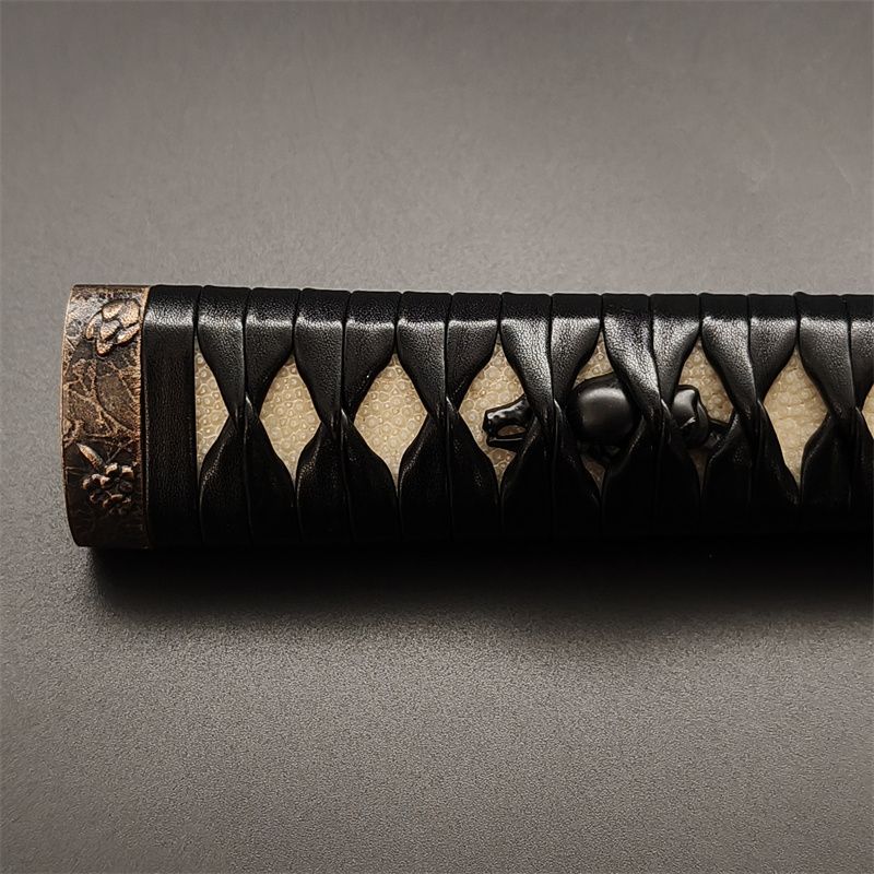 日本刀柄 桜縁頭 桃目貫 pbz21 日本刀装具 新品 全長約26CM 本鮫皮