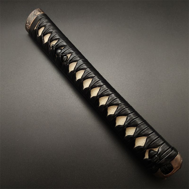 日本刀柄 桜縁頭 桃目貫 pbz21 日本刀装具 新品 全長約26CM 本鮫皮