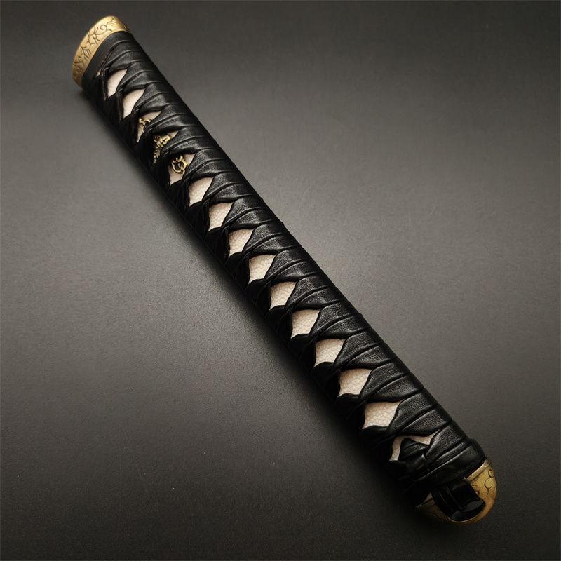 日本刀柄 唐草縁頭 五三の桐目貫 pbz25 日本刀装具 新品 全長約26CM 本