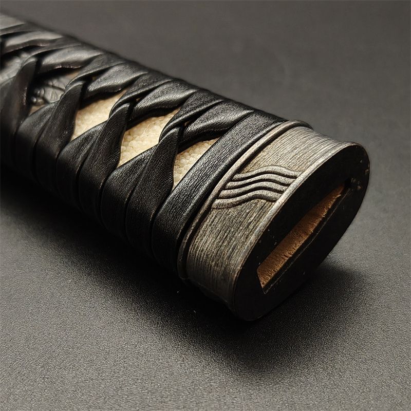 刀装具　武具　拵え　目貫　柄　本鮫皮 金象嵌　江戸時代前期 日本刀柄 勝虫縁頭 勝虫目貫 pbz26 日本刀装具 新品 全長約26CM 本鮫皮