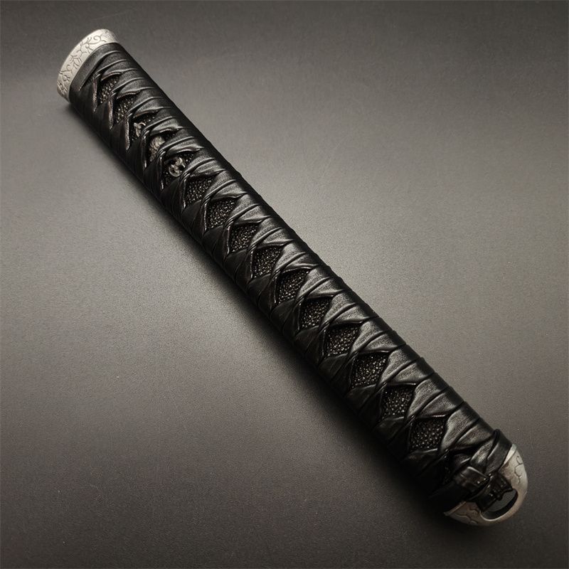 日本刀柄 唐草縁頭 五三の桐目貫 pbz32 日本刀装具 新品 全長約26CM 本