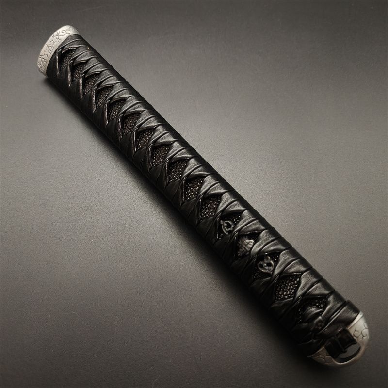 日本刀柄 唐草縁頭 五三の桐目貫 pbz32 日本刀装具 新品 全長約26CM 本