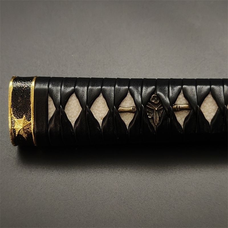 日本刀柄 紅葉縁頭 桜目貫 pbz36 日本刀装具 新品 全長約26CM 本鮫皮