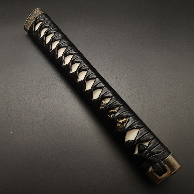 日本刀柄 雲龍縁頭 龍目貫 pbz37 日本刀装具 新品 全長約26CM 本鮫皮