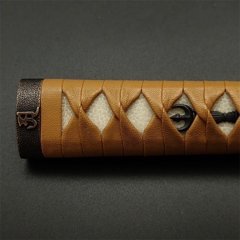 日本刀柄 梵字縁頭 三鈷杵目貫 pbz41 日本刀装具 新品 全長約26CM 本鮫