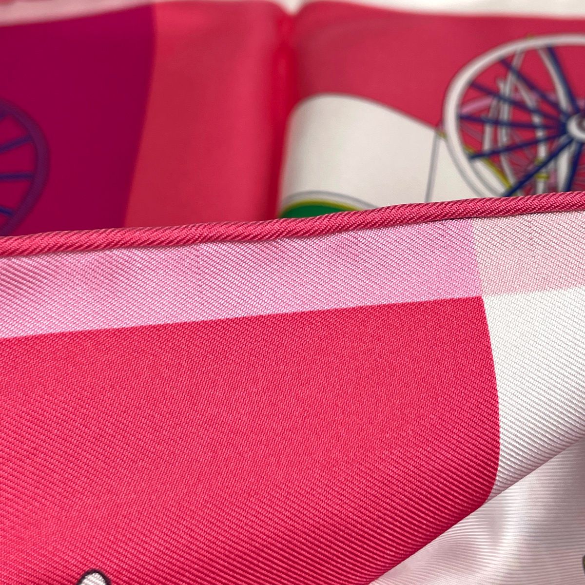 エルメス HERMES カレ90 Voitures Exquises 精巧な馬車 スカーフ