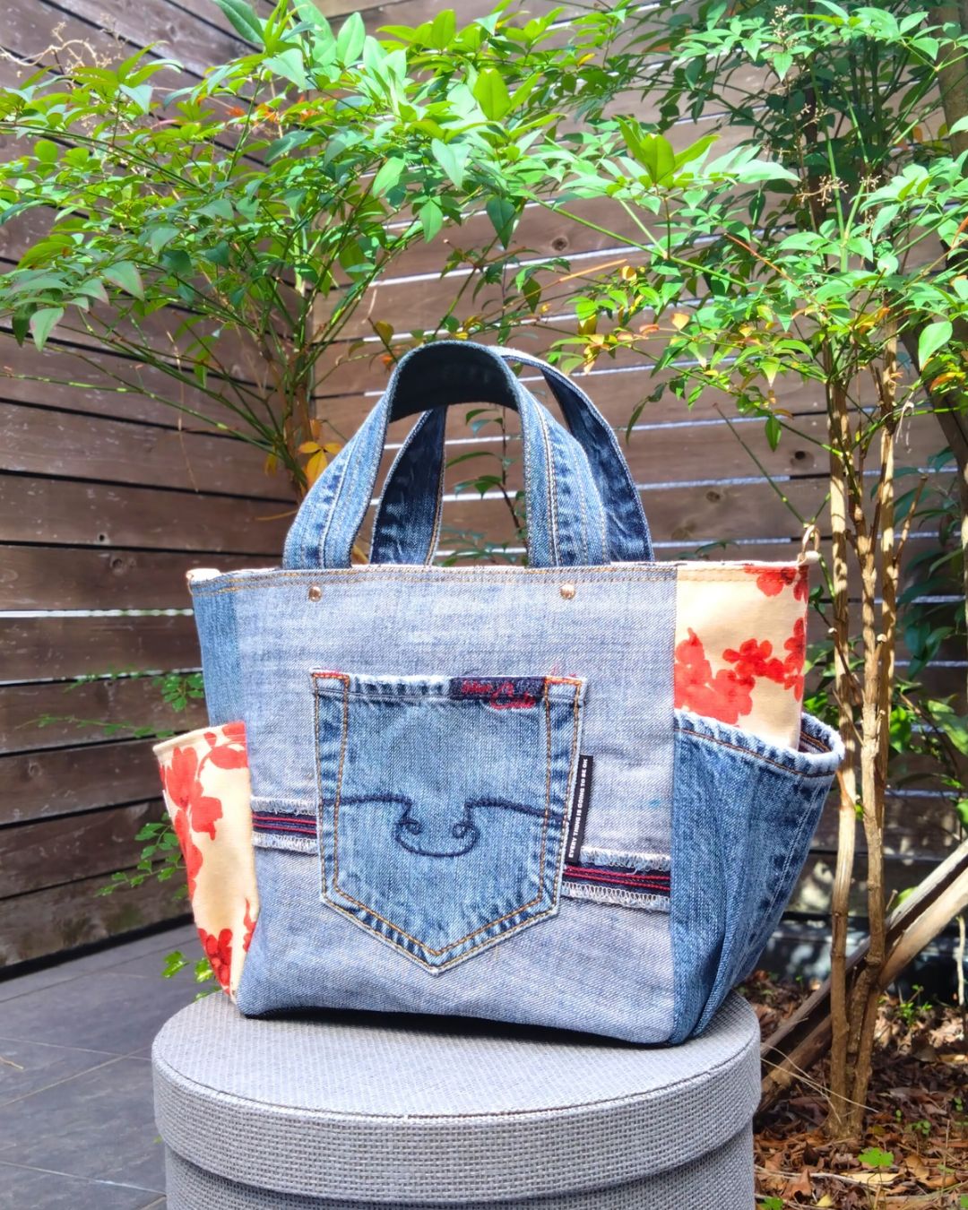 🆕№835【👖DENIM✖️ボタニカル サイドポケット付き トートバッグ⚮̈