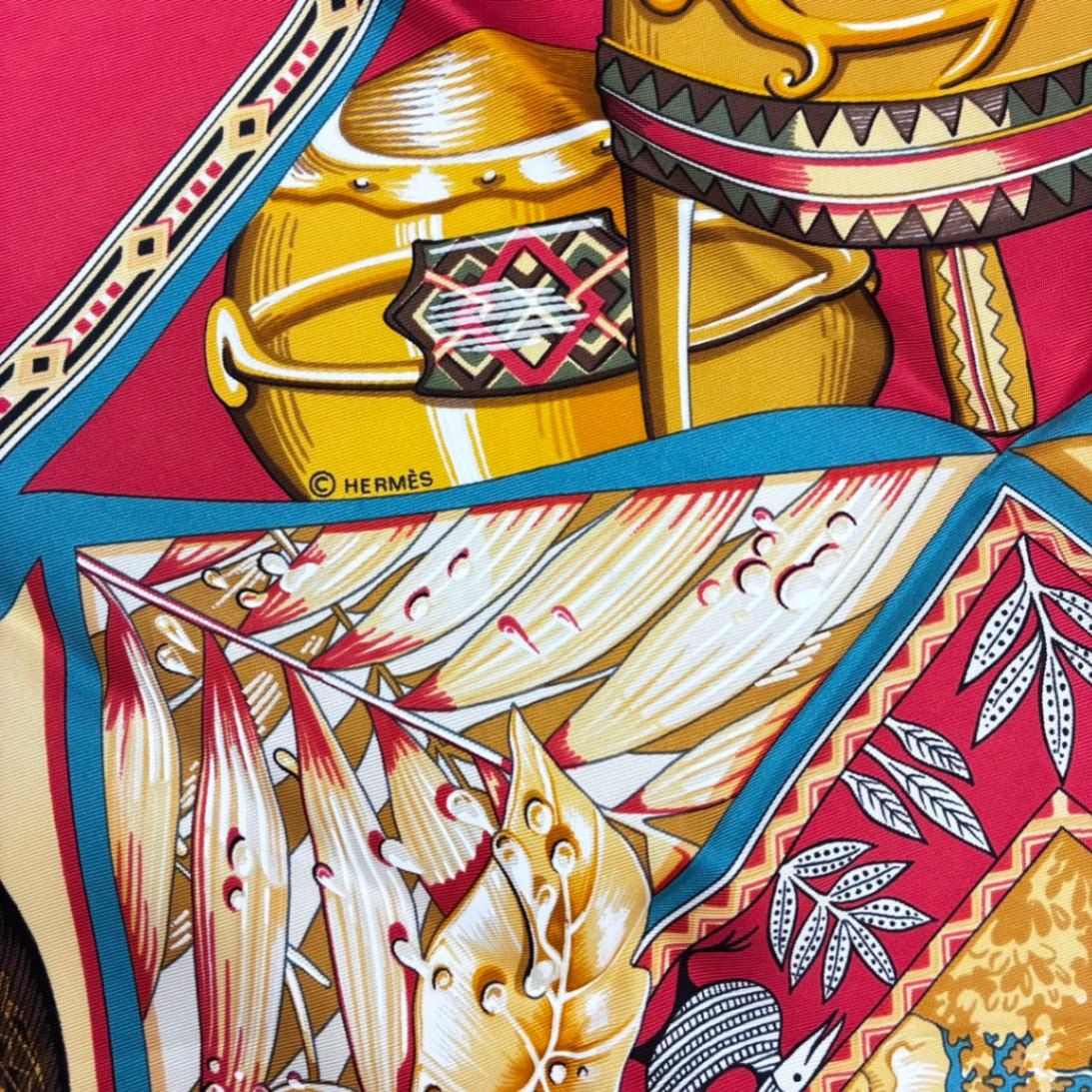 極美品 HERMES エルメス スカーフ カレ90 Au Son du Tam Tam タムタム