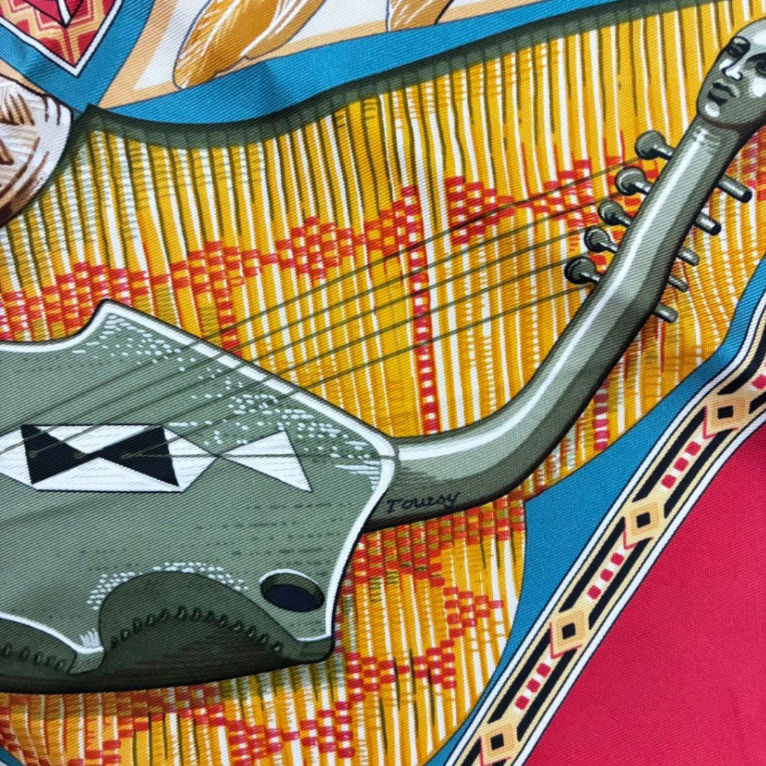 極美品 HERMES エルメス スカーフ カレ90 Au Son du Tam Tam タムタム