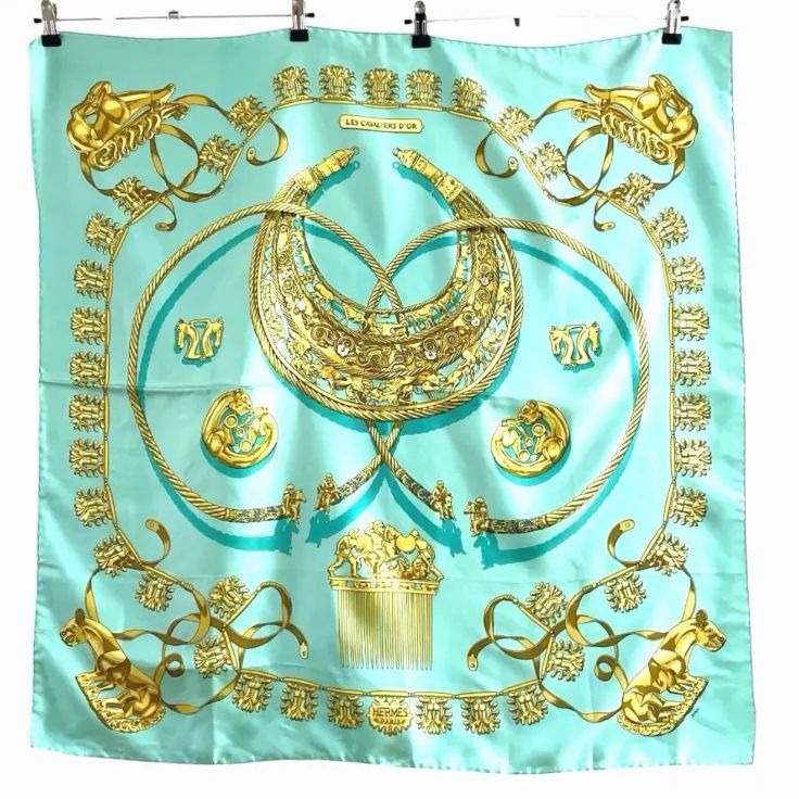 エルメス スカーフ カレ90 シルク 黄金の騎士 LES CAVALIERS HERMES エルメス カレ90 LES CAVALIERS D'OR 黄金の騎士 シルク