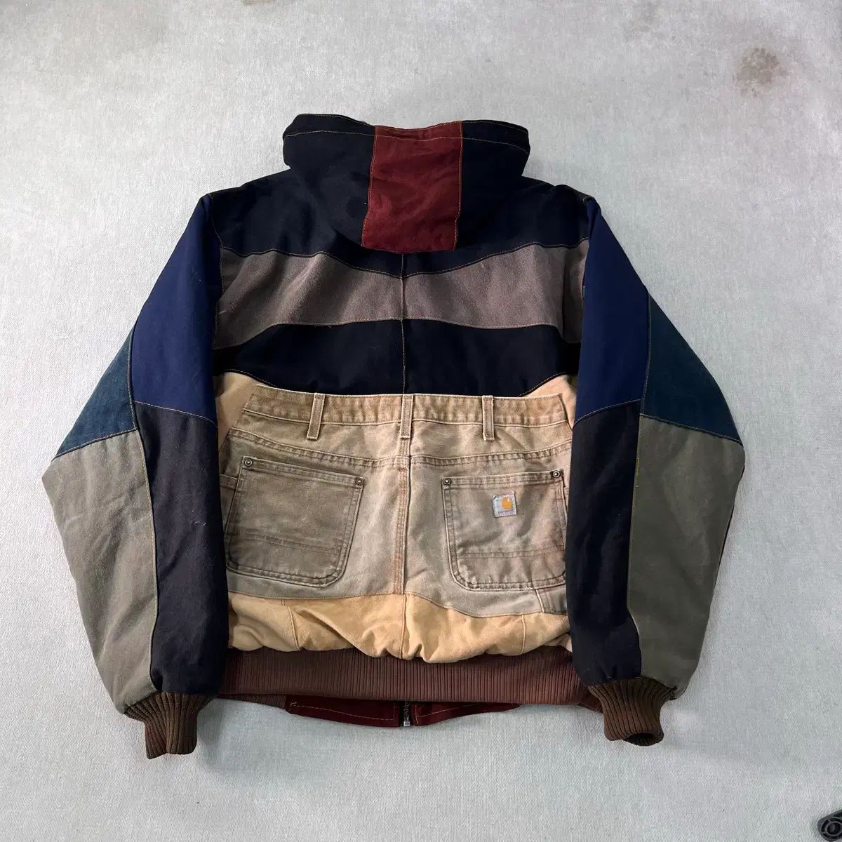 105 カーハート リメイク パッチワーク アクティブ ジャケット - メルカリ