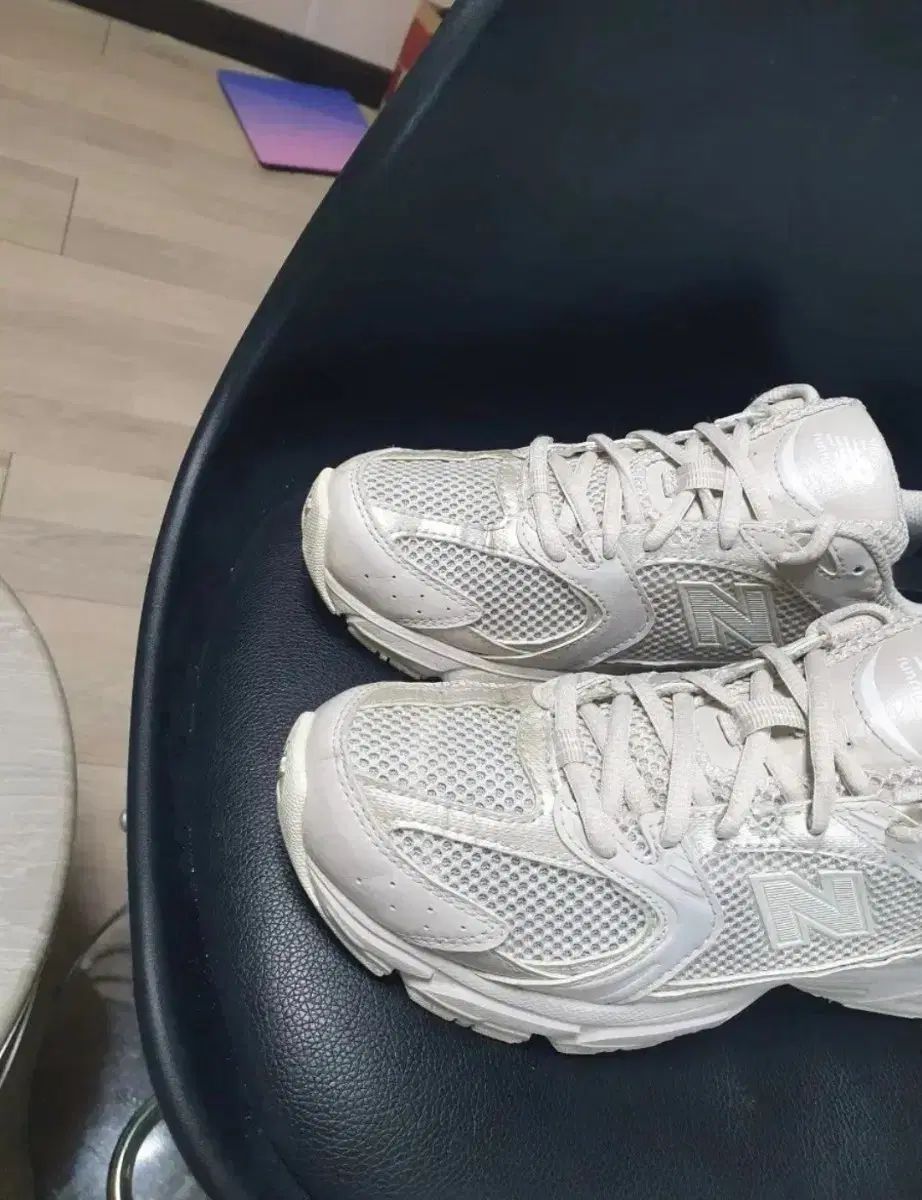 ニュー ンス 530 スニーカー 240