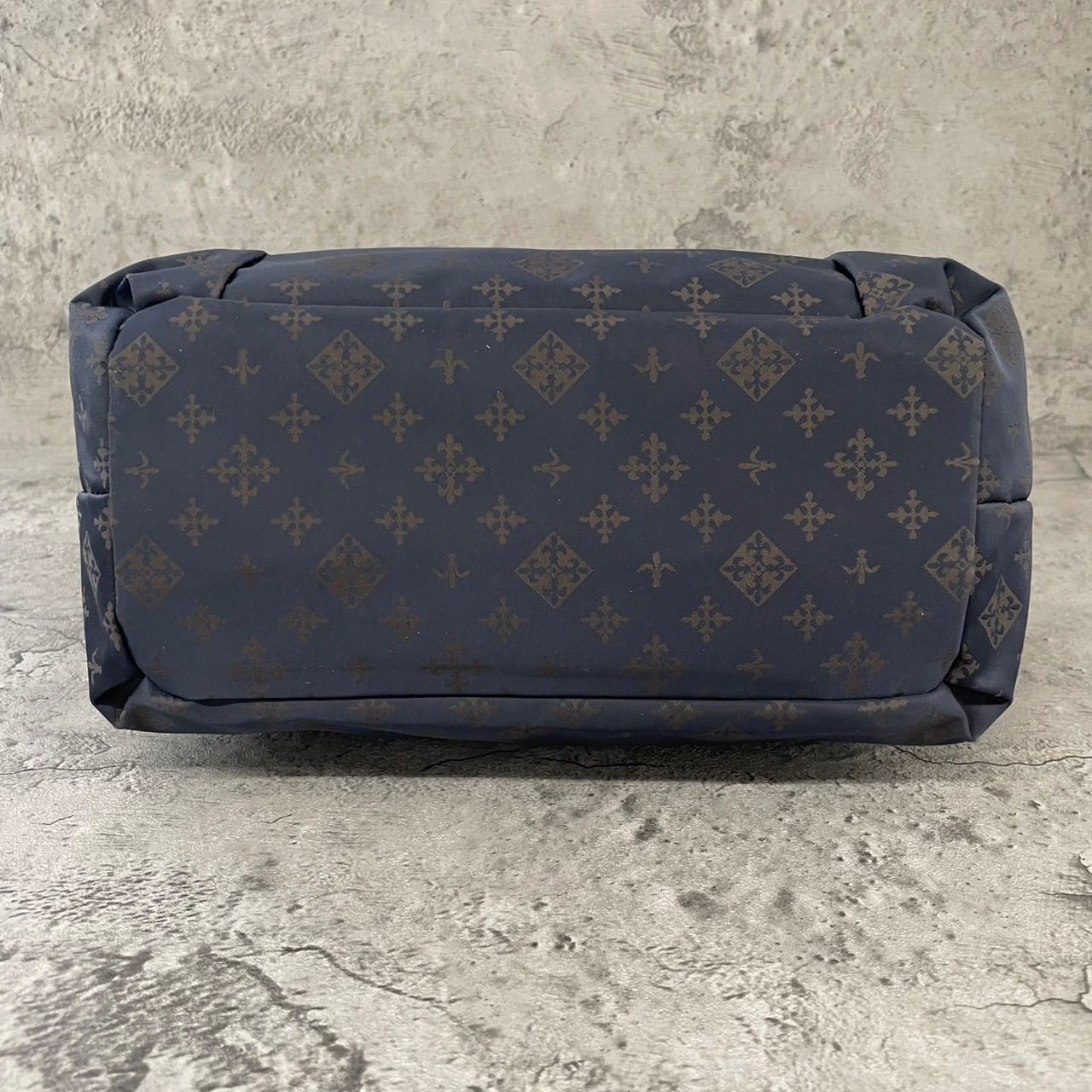 【値下げ‼️５日まで‼️新品未使用♡】ラシット　モノグラムトートバッグ 未使用級 ラシット トートバッグ リバーシブル モノグラム ナイロン