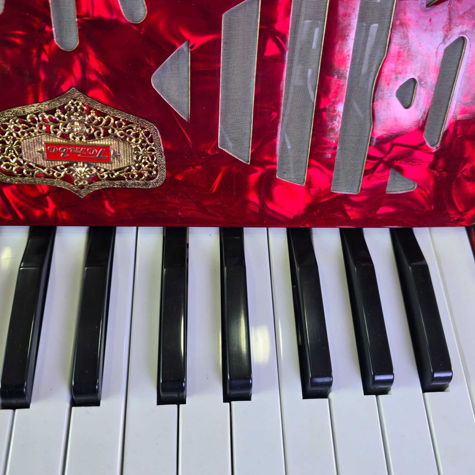 Tomboトンボ No181 ハードケース付き 鍵盤楽器 TOMBO アコーディオン