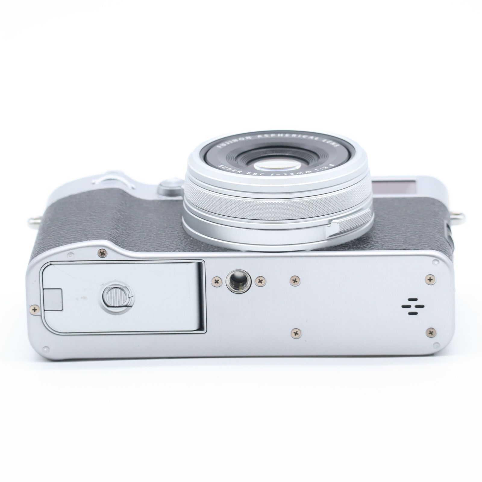 FUJIFILM X100VI シルバー ショット数 2117回 多言語モデル - メルカリ