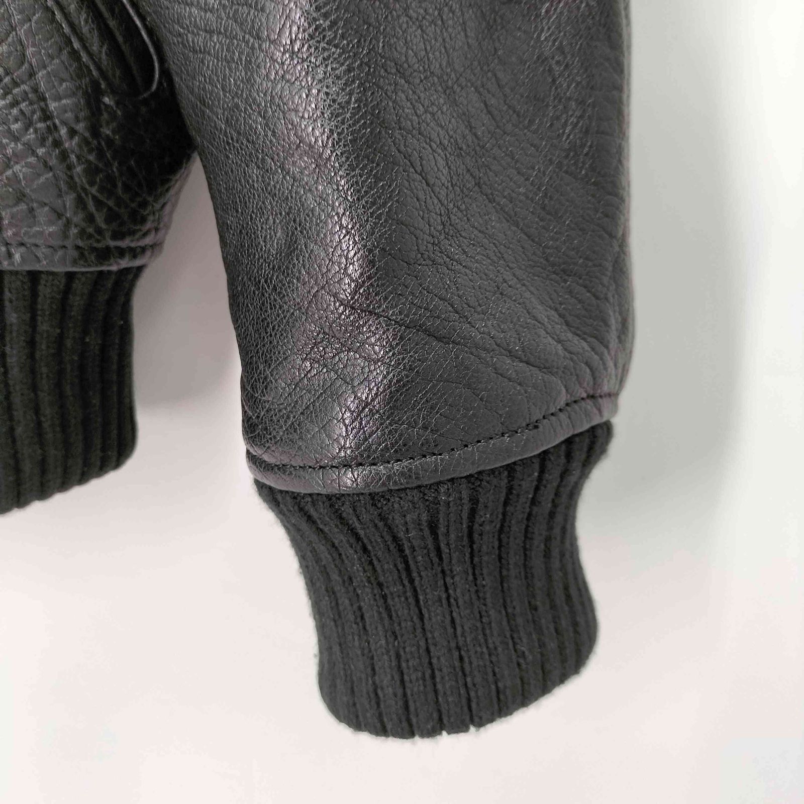 ザラ ZARA エンボス加工レザーバイカージャケット / バッファロー