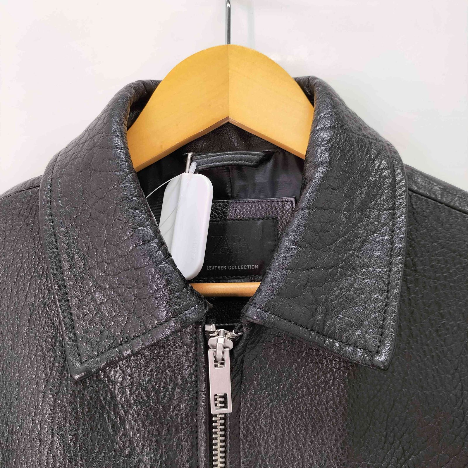 ザラ ZARA エンボス加工レザーバイカージャケット / バッファロー