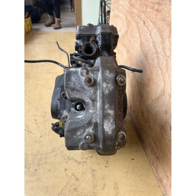 ZW 31978]ホンダ HONDA VT250F MC08-102 エンジン本体 MC08E - メルカリ