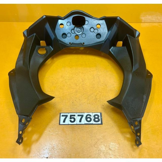 75768 中古 KAWASAKI カワサキ ニンジャ400 メーターカウル パネル