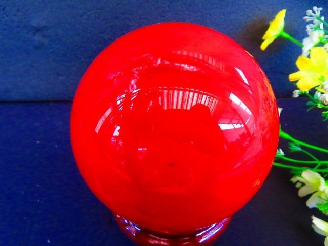 絶品超綺麗K9赤水晶丸玉☆超巨大1.5kg☆128mm台座付tk6496