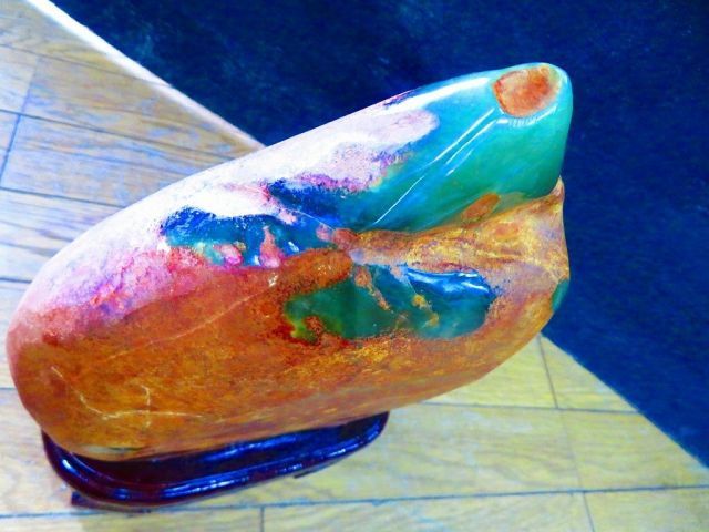 希少 ☆超綺麗見惚れるほど美しい！！！純天然糸魚川翡翠原石9.8kg