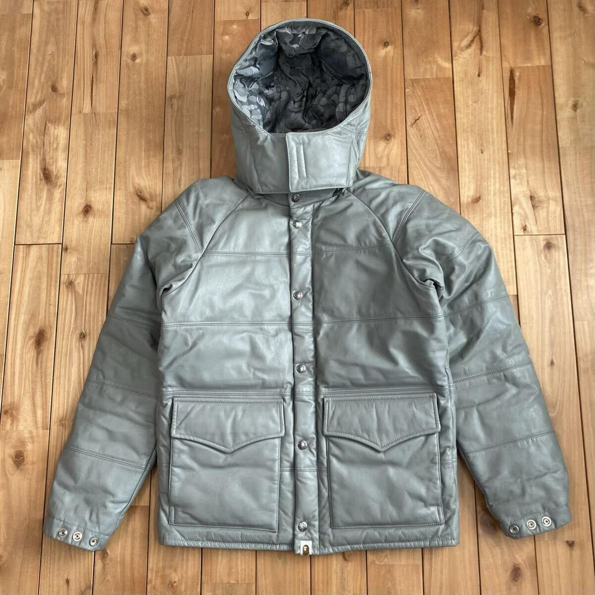 レザー ダウンジャケット Mサイズ a bathing ape BAPE hoodie leather