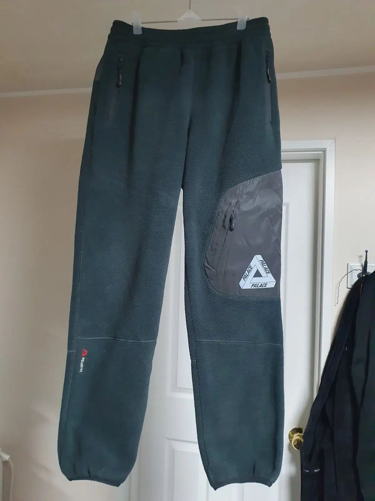 値下げ！Palace 19AW ポーラテック フリース パンツ 正規品/M パレス ポーラテック フリース パンツ - メルカリ