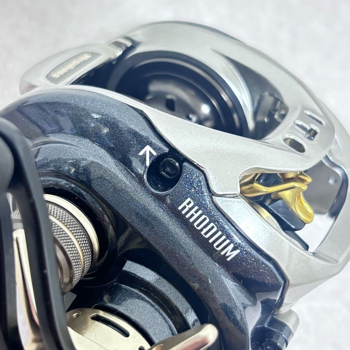  ロジウム rhodium 63 R メガバス Megabass ベイトリール(ルアー用) リール