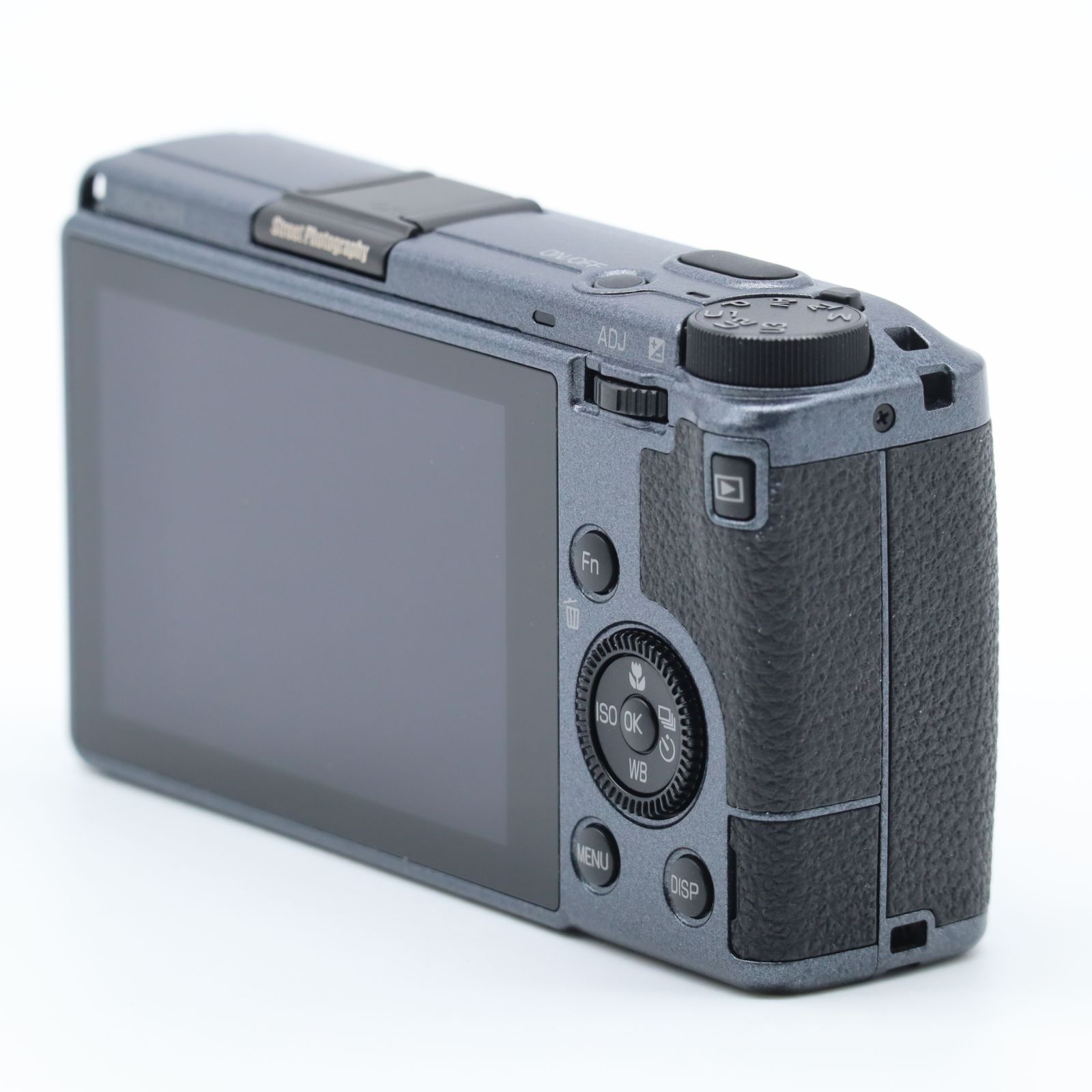 ショット663】 RICOH GR IIIx Urban Edition メタリックグレー｜40mm