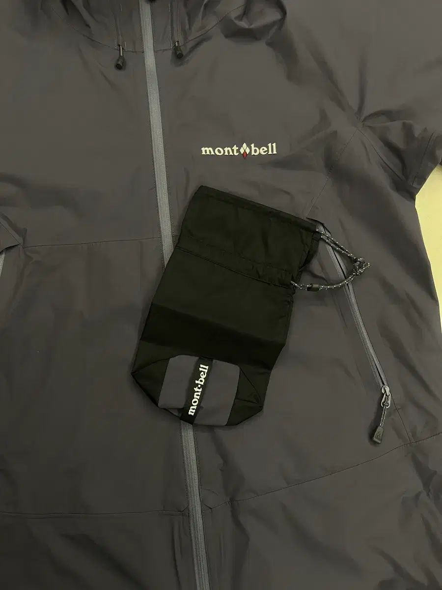 モンベル